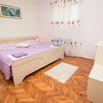 Divna