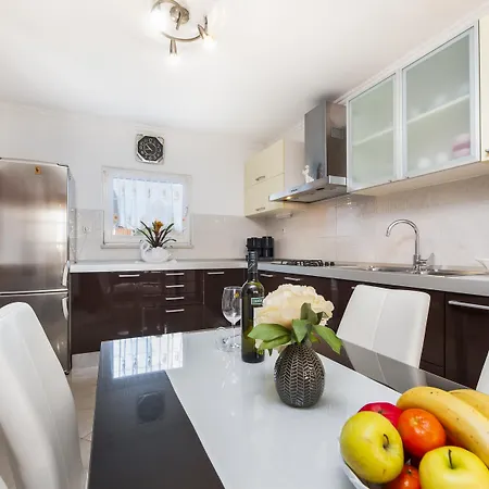 Divna Apartamento