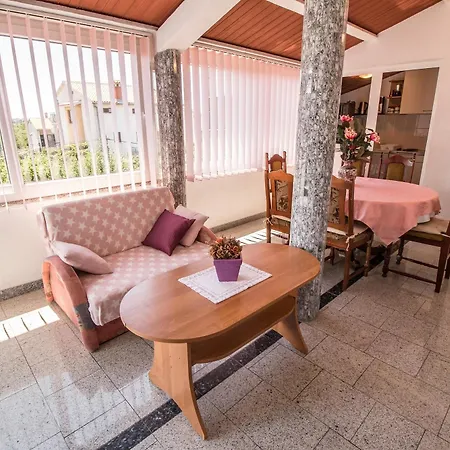 Apartment Divna