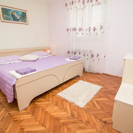 Apartment Divna *