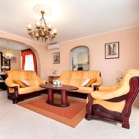 Apartment Divna Rovinj