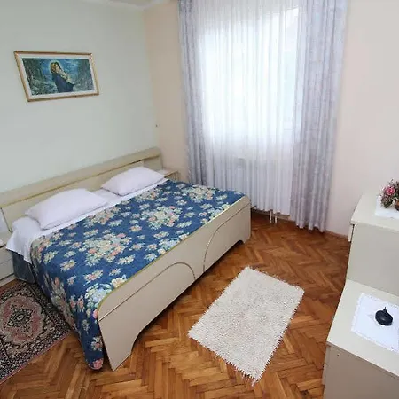 Divna Apartment *
