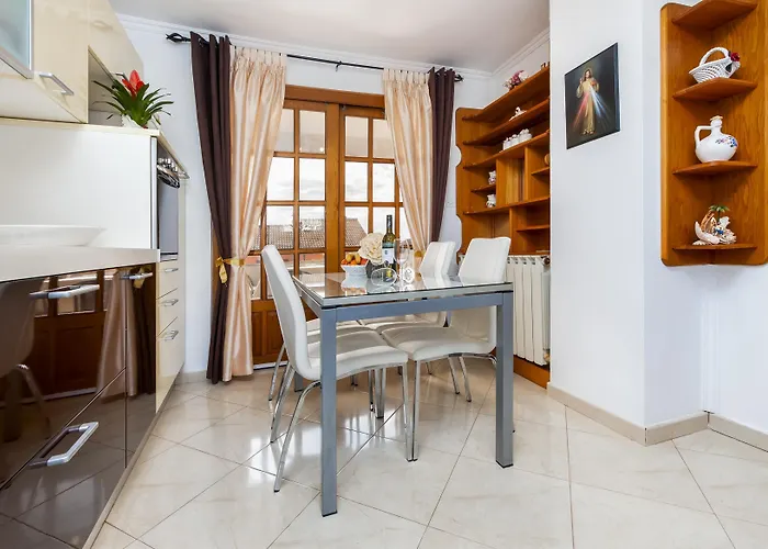 Apartament Divna *